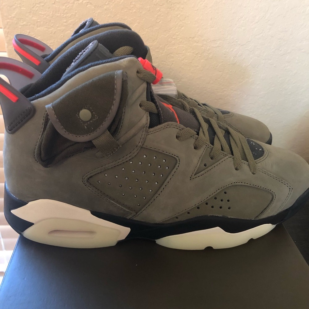 Jordan 6 Travis Scott